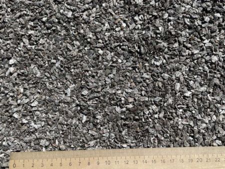 Серебристая крошка сланца 2-5 купить в магазине стройматериалов Евсей Павловский Посад с доставкой по Московской области, в города Павловский Посад, Электросталь, Дрезна, Ликино-Дулево, Орехово-Зуево, Серебристая крошка сланца 2-5 каталог стройматериалов евсейстрой, заказ Серебристая крошка сланца 2-5 на сайте с доставкой 