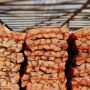 Дрова береза в сетке купить в магазине стройматериалов Евсей Павловский Посад с доставкой по Московской области, в города Павловский Посад, Электросталь, Дрезна, Ликино-Дулево, Орехово-Зуево, Дрова береза в сетке каталог стройматериалов евсейстрой, заказ Дрова береза в сетке на сайте с доставкой 